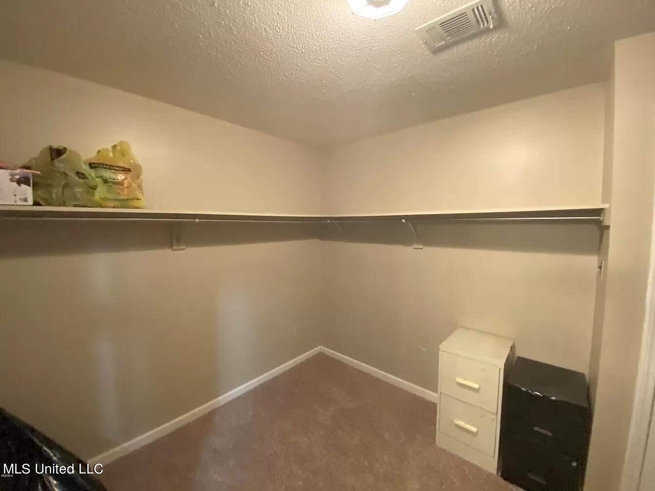 6105 McCormack Road Moss Point, MS 39562 - Photo 13 of 32 IMG_3916