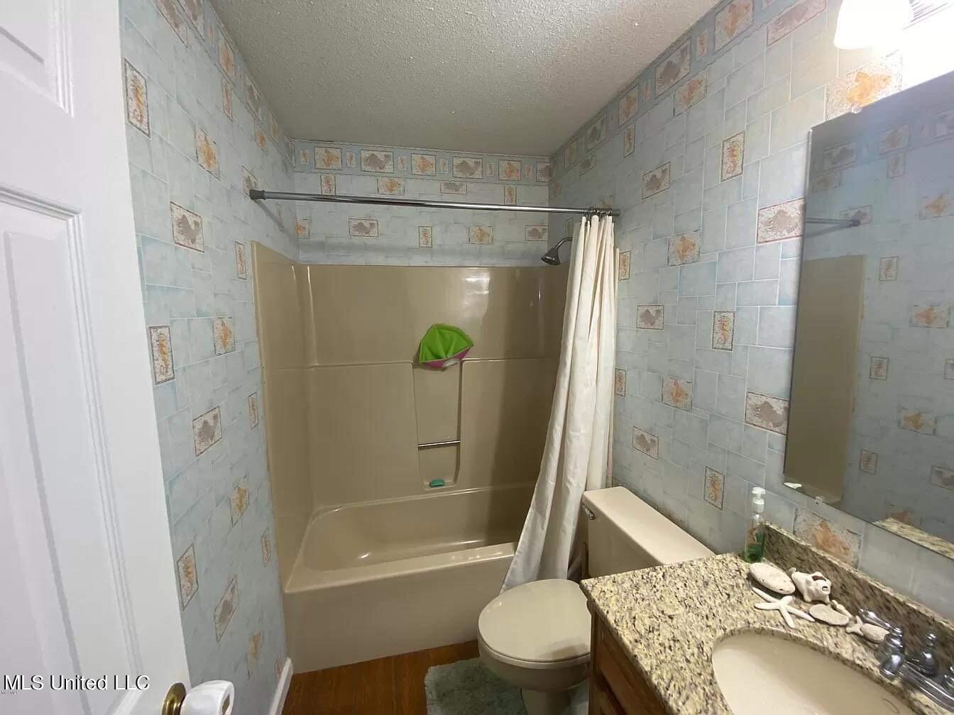 6105 McCormack Road Moss Point, MS 39562 - Photo 20 of 32 IMG_3915