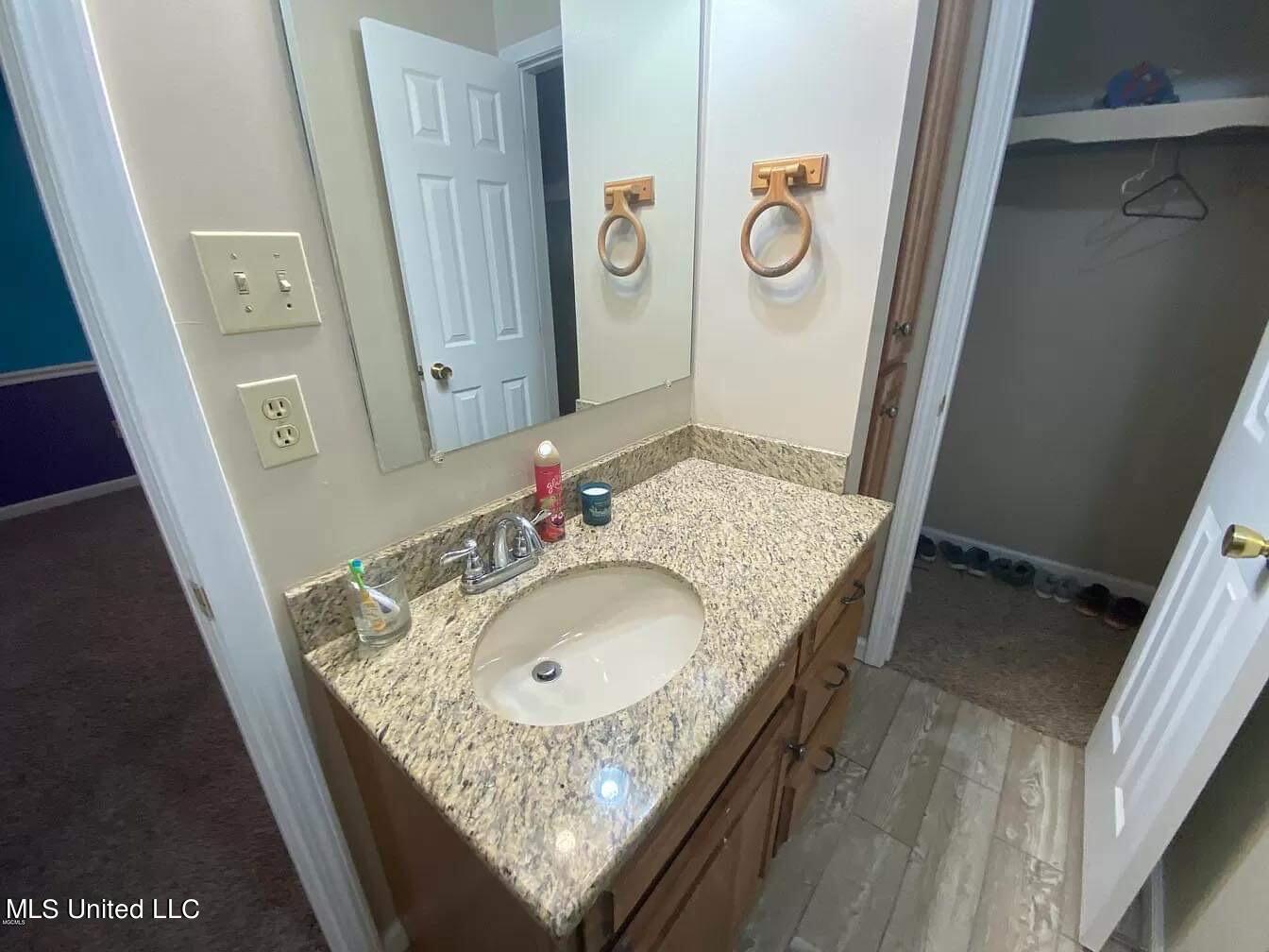 6105 McCormack Road Moss Point, MS 39562 - Photo 23 of 32 IMG_3912