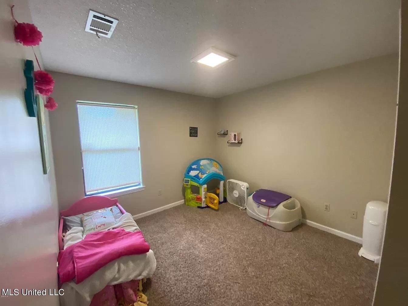 6105 McCormack Road Moss Point, MS 39562 - Photo 24 of 32 IMG_3914