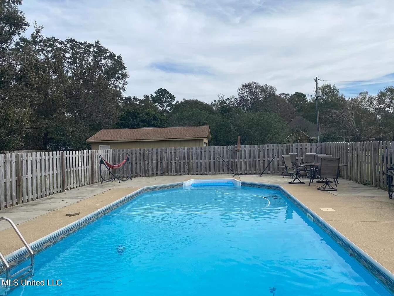 6105 McCormack Road Moss Point, MS 39562 - Photo 25 of 32 IMG_3925