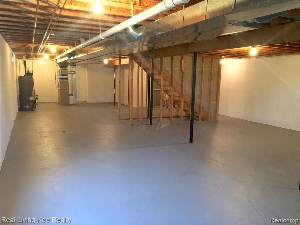 64299 Miller Road Washington, MI 48095 - Photo 14 of 22 IMG_1544.jpg