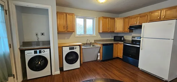 $1,550 | 2 Warsaw Avenue, Unit 1R, Dudley, MA 01571