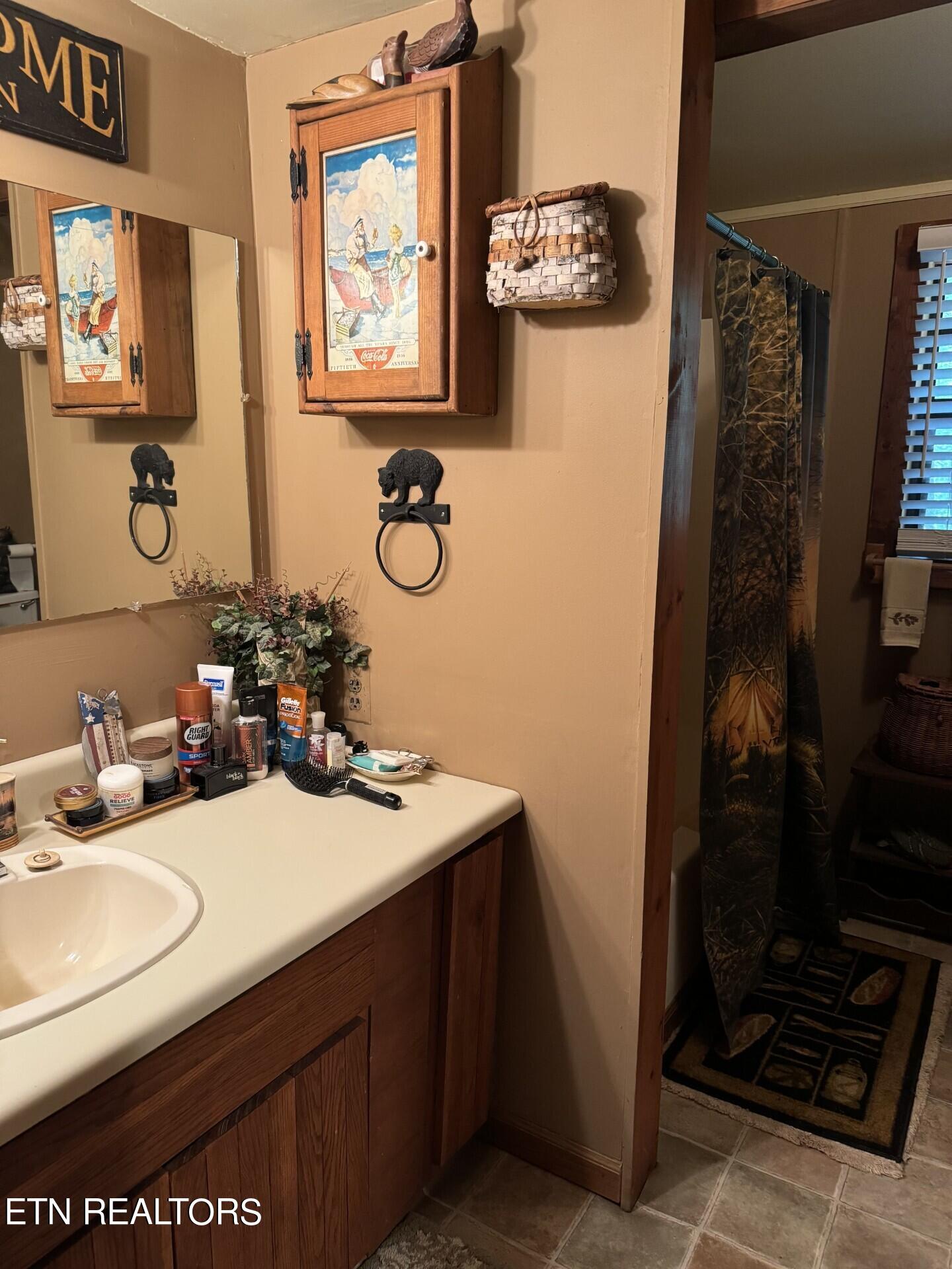 170 Valley Loop Road Crossville, TN 38572 - Photo 21 of 40 thumbnail_IMG_4410