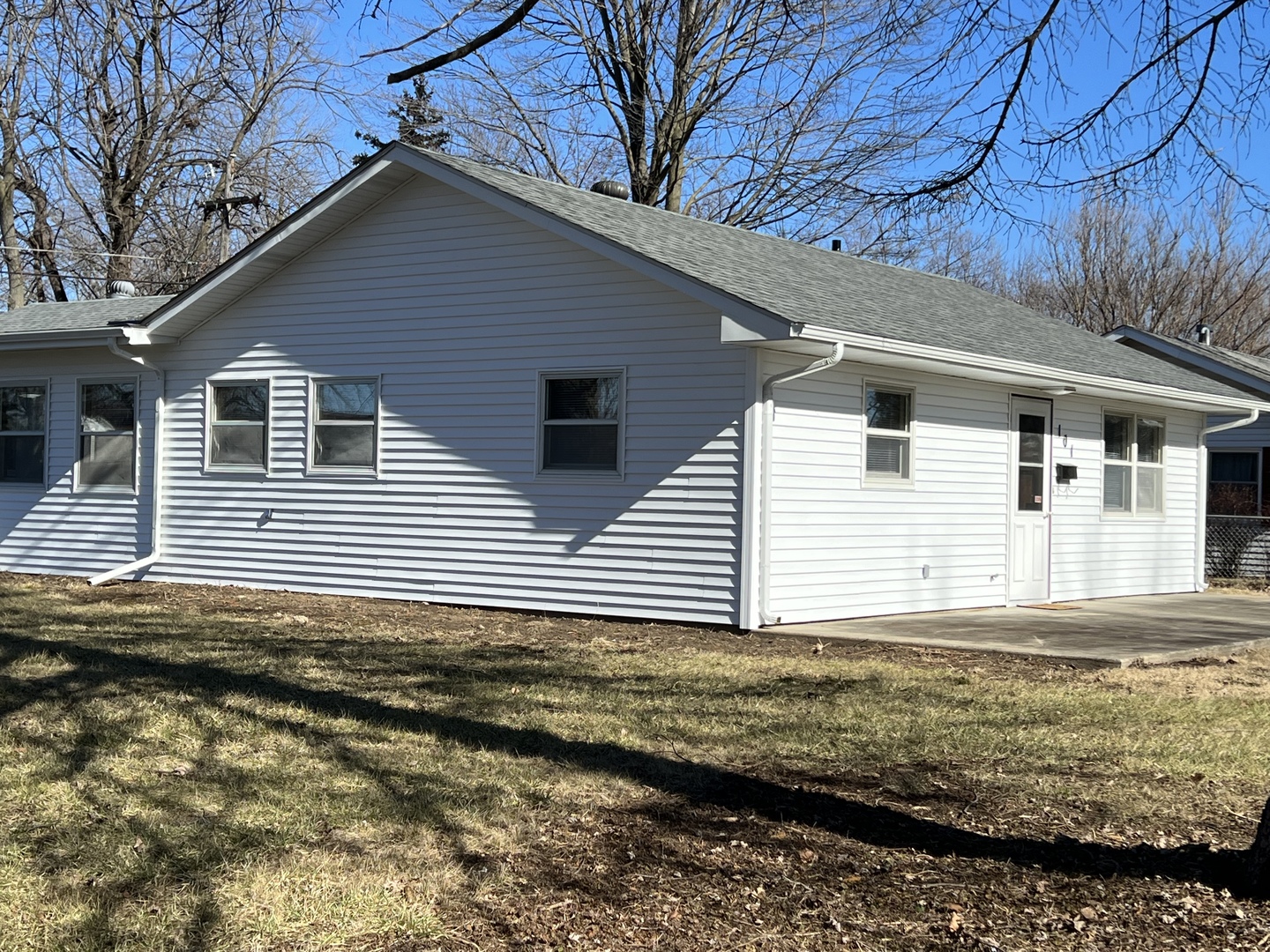 101 Louis Road Joliet, IL 60433 - Photo 3 of 17 a view of a house with a yard