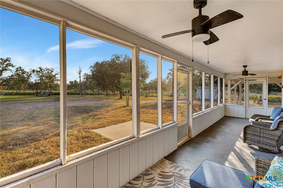 351 Sulphur Estates Road Victoria, TX 77905 - Photo 8 of 38 Gallery Image 8