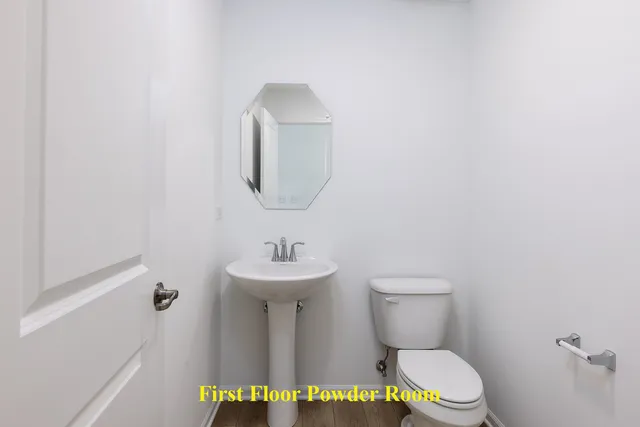 $3,250 | 1703 Neubauer Circle, Lindenhurst, IL 60046