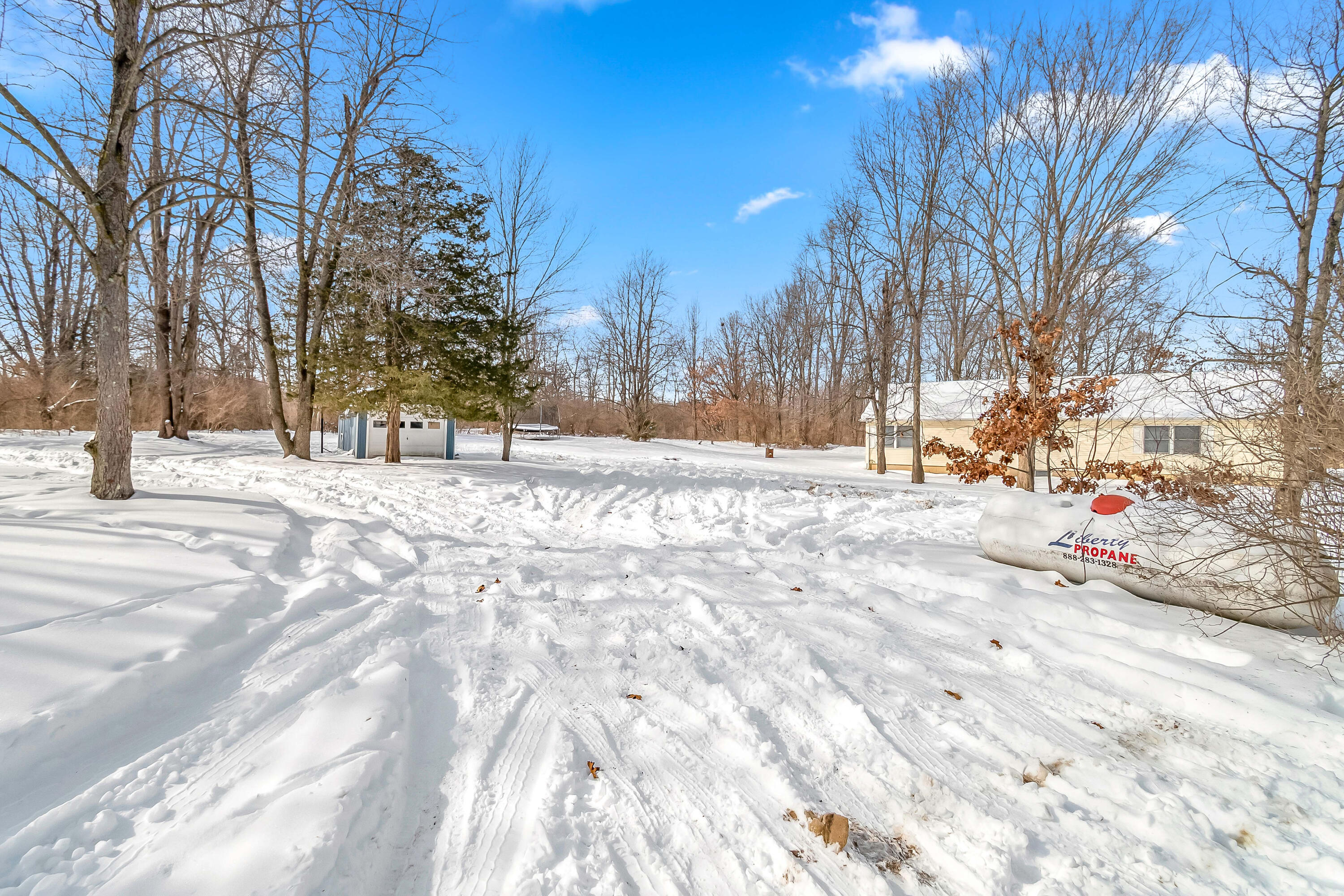 10362 Glencoe Road Jerome, MI 49249 - Photo 23 of 37 20