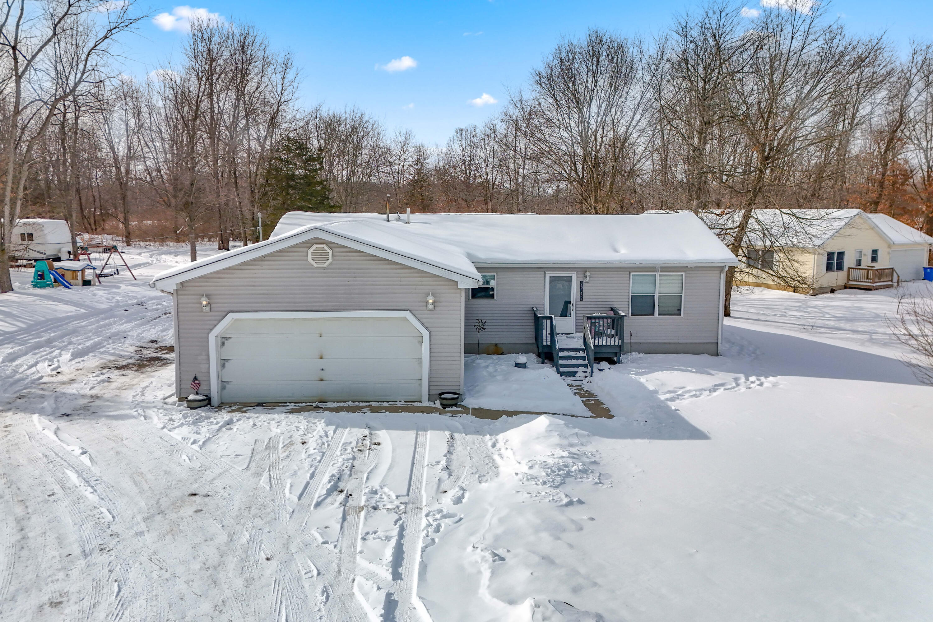 10362 Glencoe Road Jerome, MI 49249 - Photo 6 of 37 13
