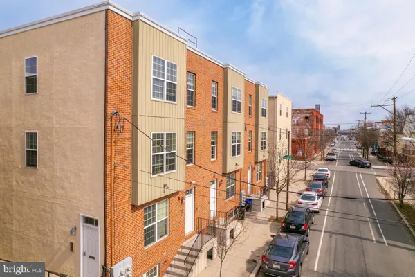 $2,600 | 1903 North 7th Street, Unit 1, Philadelphia, PA 19122