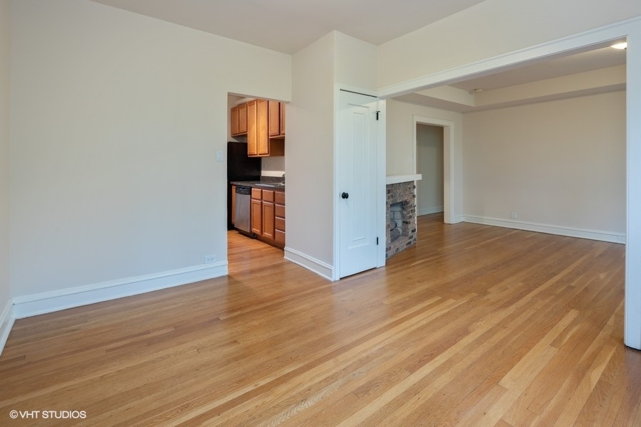 3507 North Racine Avenue, Unit 3W Chicago, IL 60657 - Photo 4 of 7