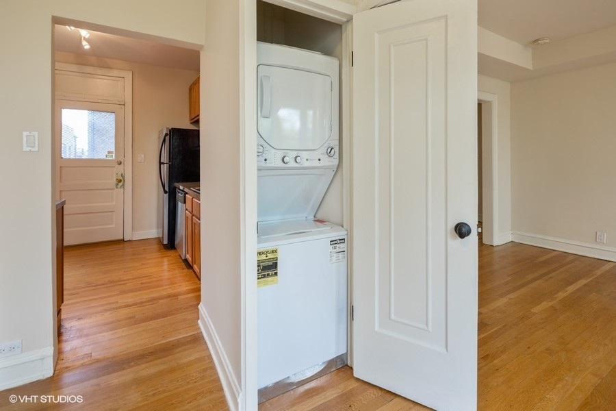 3507 North Racine Avenue, Unit 3W Chicago, IL 60657 - Photo 5 of 7