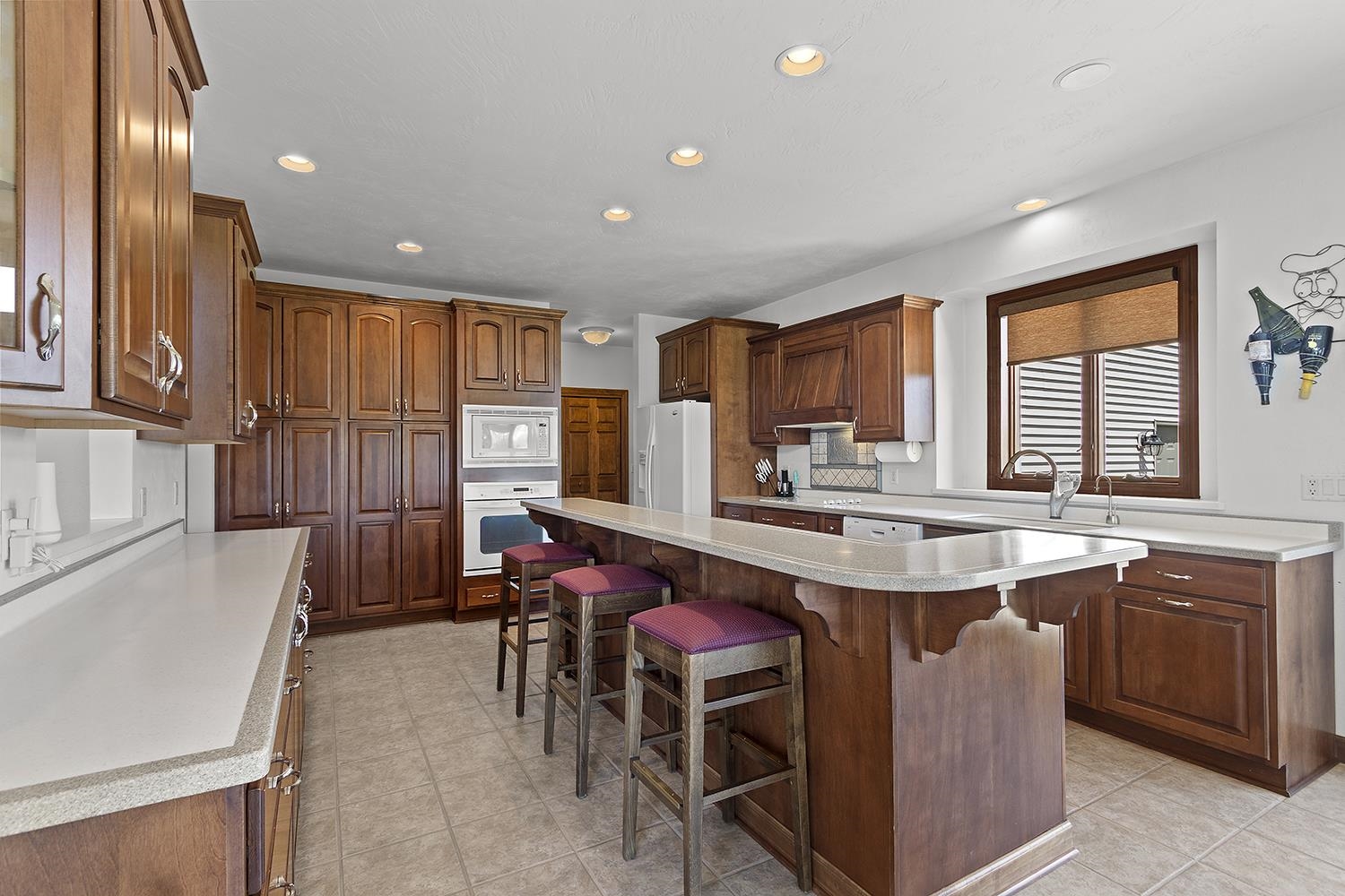 W7415 Ridgetop Drive Neenah, WI 54956 - Photo 9 of 55