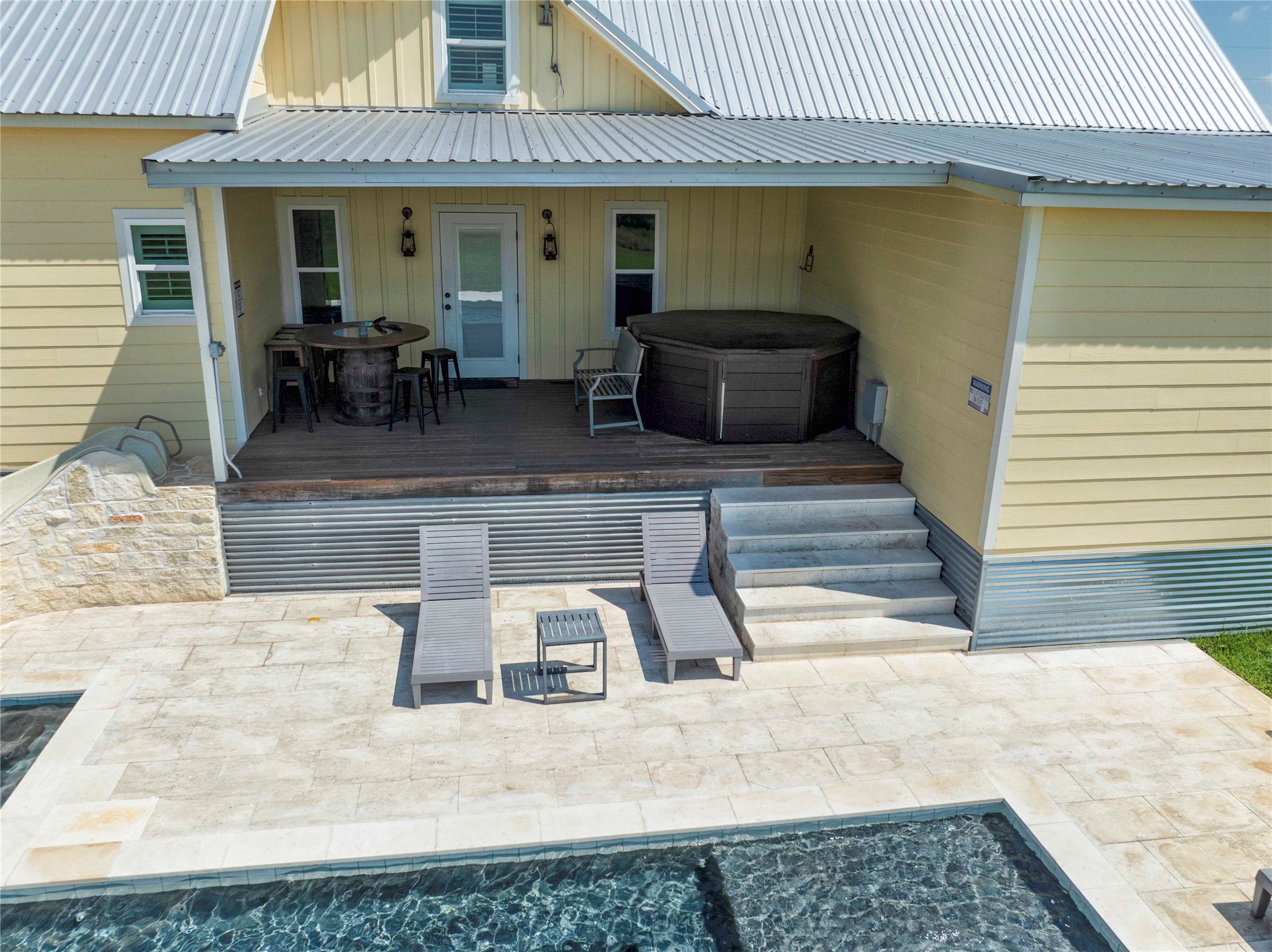 2210 Fm 615 Schulenburg, TX 78956 - Photo 10 of 49 a view of a entryway front of house