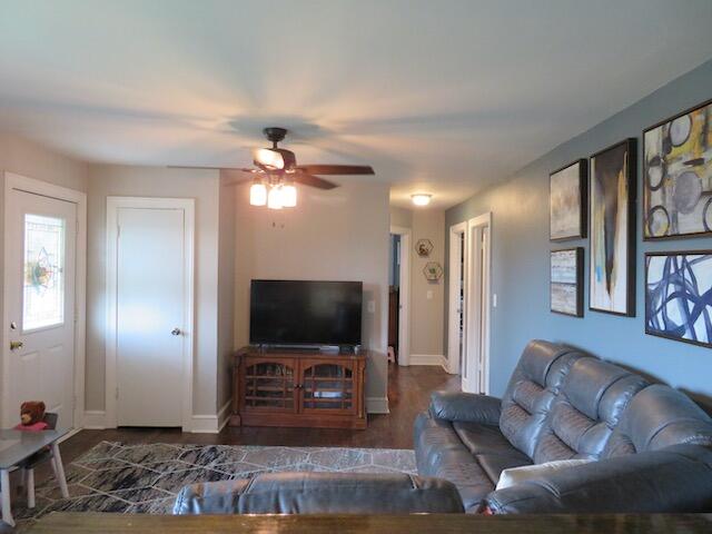 5110 Sontag Road Rocky Mount, VA 24151 - Photo 8 of 21 Living Room