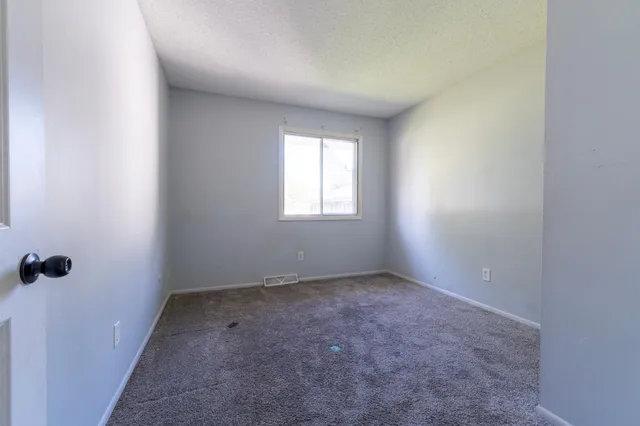 $185,000 | 2363 Dorland Lane, Maplewood, MN 55119