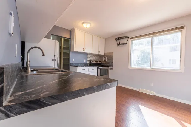 $185,000 | 2363 Dorland Lane, Maplewood, MN 55119