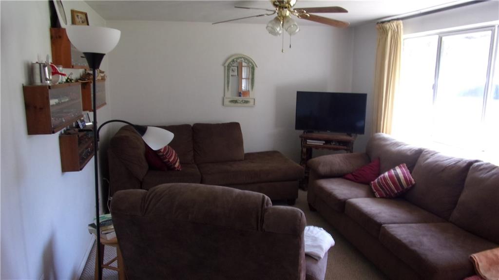 565 Haney Road Washington, PA 15301 - Photo 3 of 15