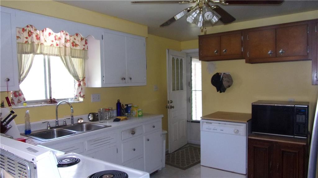 565 Haney Road Washington, PA 15301 - Photo 6 of 15