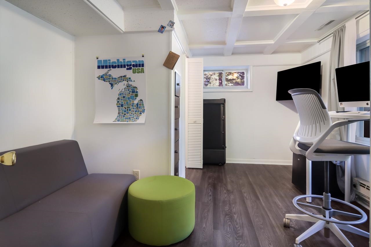 1219 Anderson Road Traverse City, MI 49686 - Photo 50 of 60 1905544-49.JPG