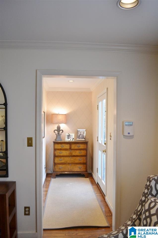 829 Sims Avenue Birmingham, AL 35213 - Photo 2 of 36