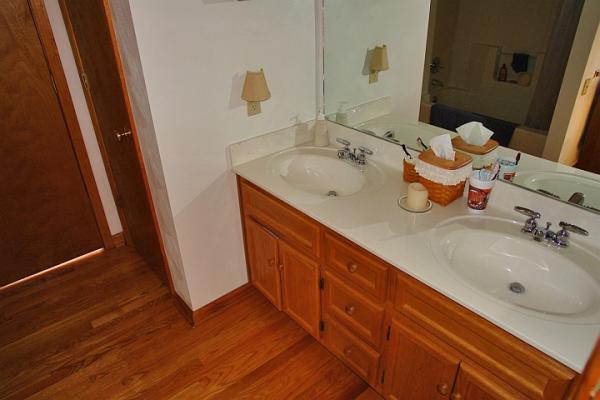 4040 Jae Valley Road Roanoke, VA 24014 - Photo 13 of 25 Bath 2