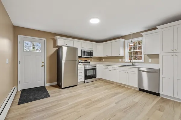 $2,200 | 72 Patterson Road, Shirley, MA 01464