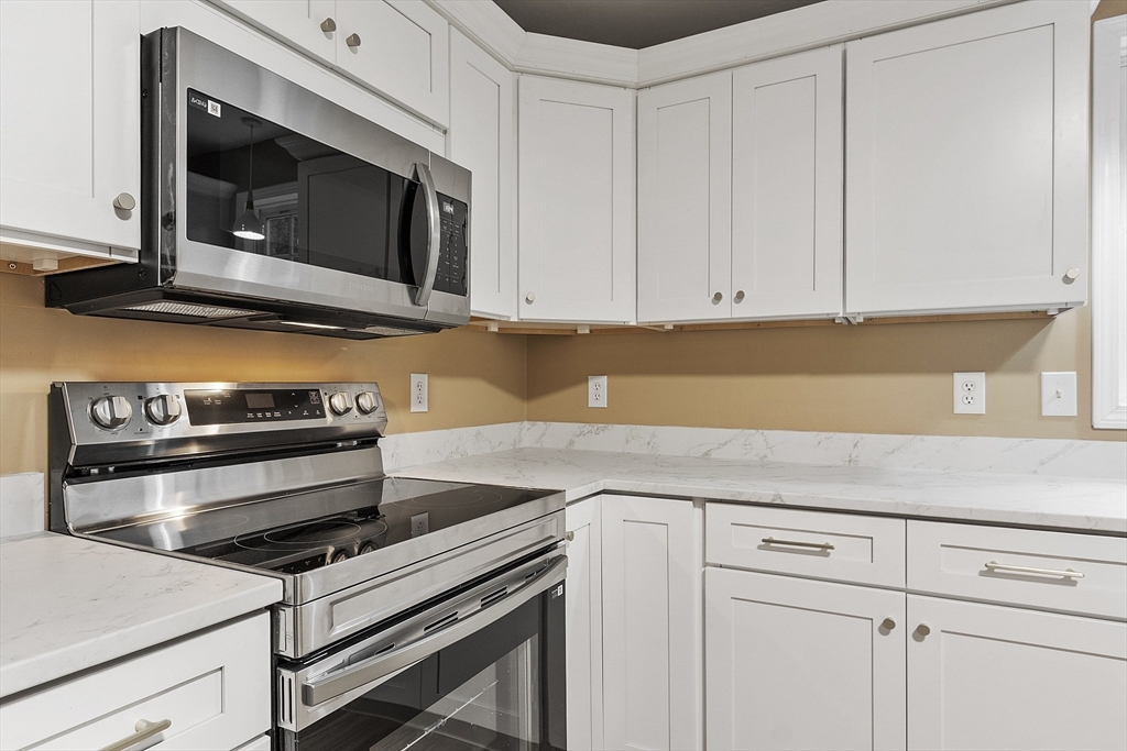 72 Patterson Road Shirley, MA 01464 - Photo 3 of 25