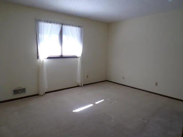 $199,500 | 135 Kingswood Drive, Red Wing, MN 55066