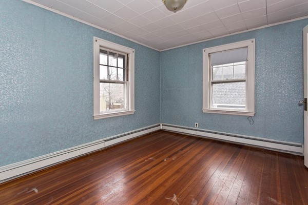 37 Hanscom Avenue Reading, MA 01867 - Photo 13 of 21 Gallery Image 13