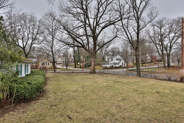 37 Hanscom Avenue Reading, MA 01867 - Photo 19 of 21 Gallery Image 19