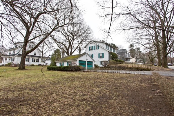 37 Hanscom Avenue Reading, MA 01867 - Photo 2 of 21 Gallery Image 2