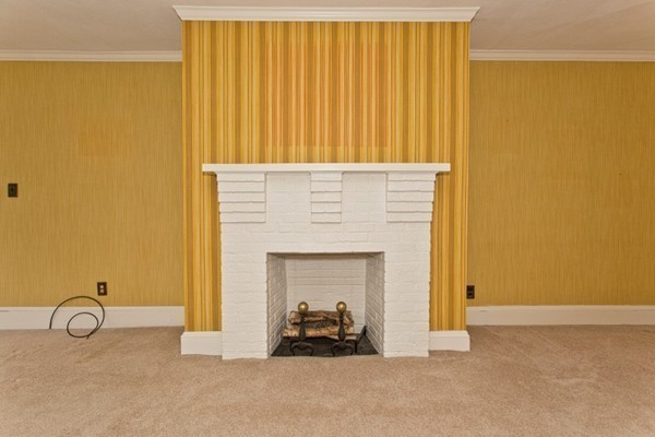 37 Hanscom Avenue Reading, MA 01867 - Photo 4 of 21 Gallery Image 4