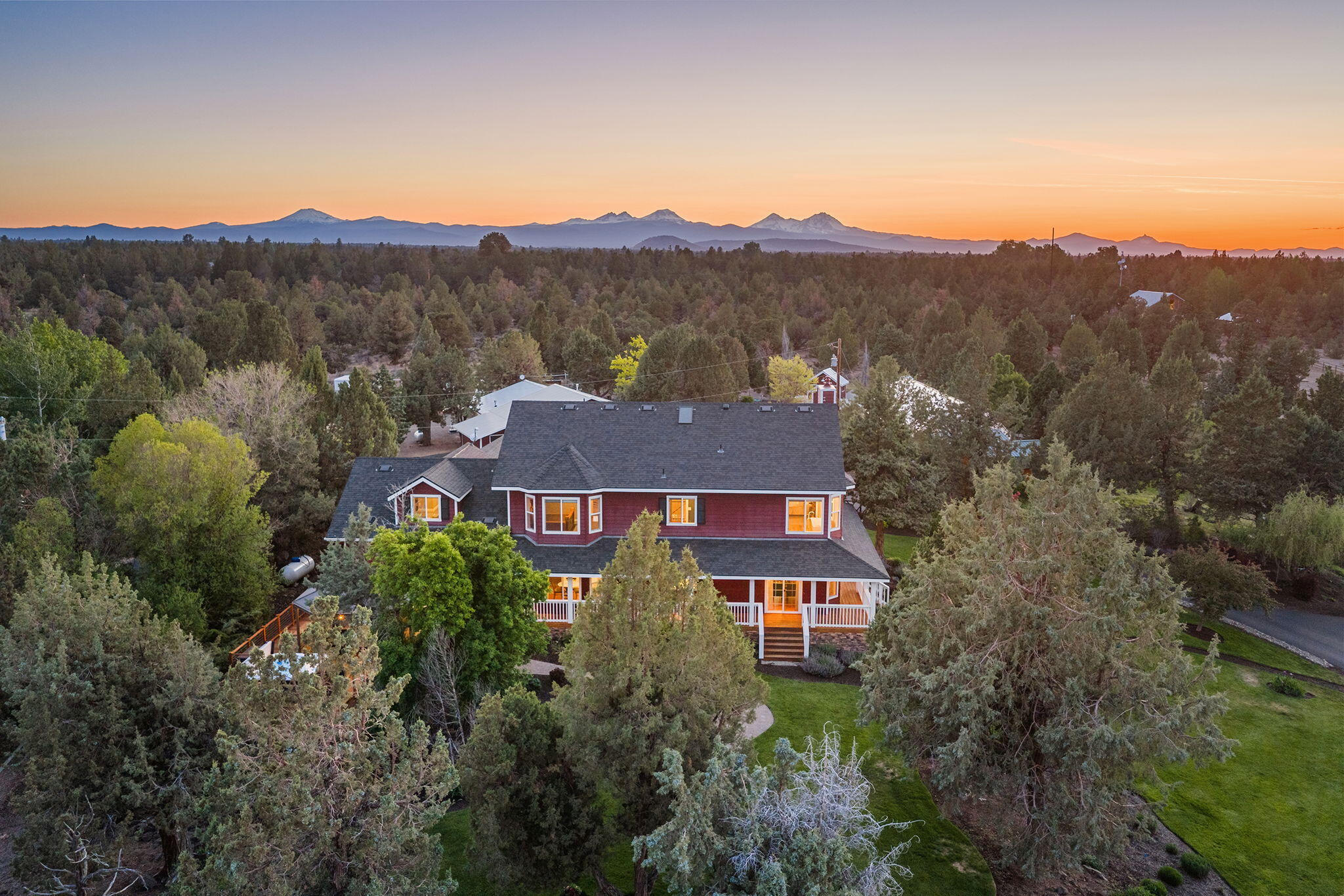 61935 Ten Barr Ranch Road Bend, OR 97701 - Photo 108 of 124