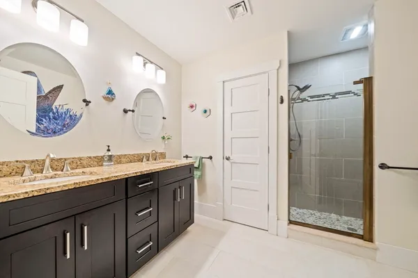 $664,000 | 76 Court Street, Unit 4, Plymouth, MA 02360