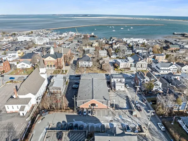 $664,000 | 76 Court Street, Unit 4, Plymouth, MA 02360