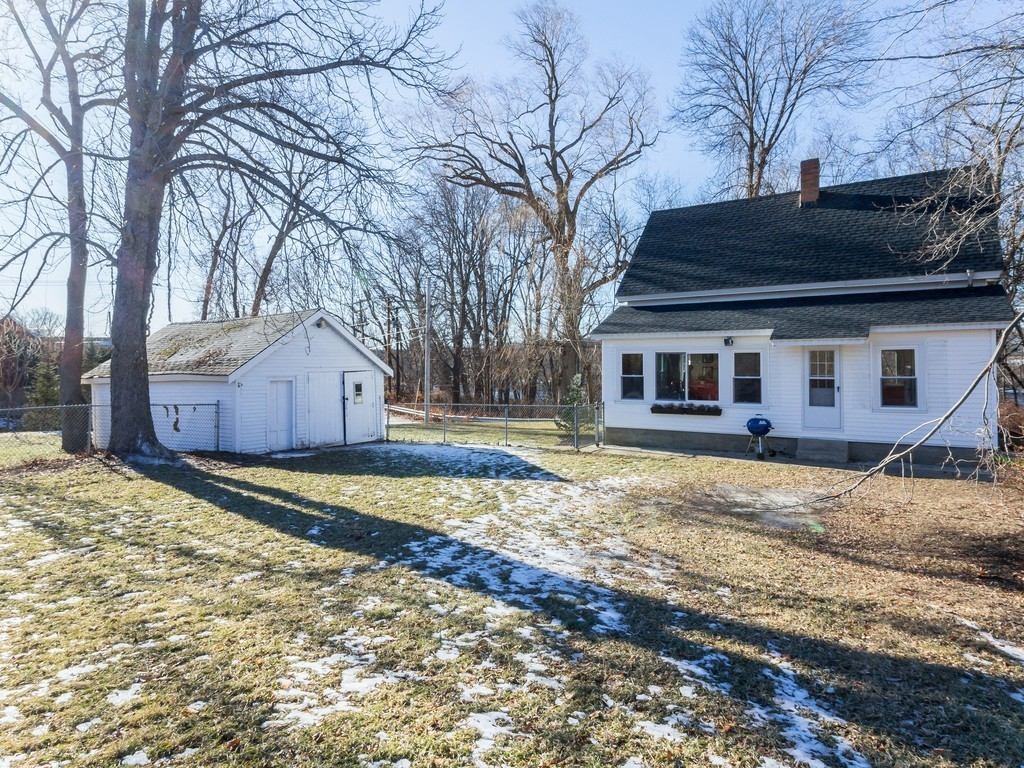 67 Riverview Street North Andover, MA 01845 - Photo 3 of 18