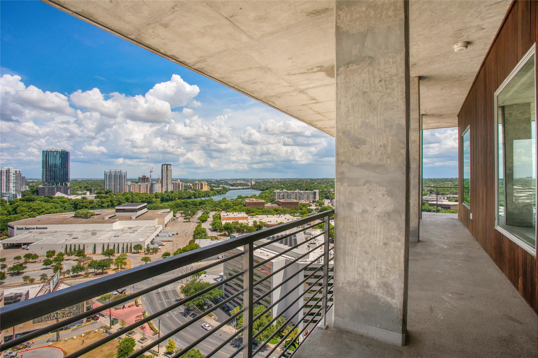 214 Barton Springs Road, Unit 1910 Austin, TX 78704 - Photo 17 of 22 Gallery Image 17