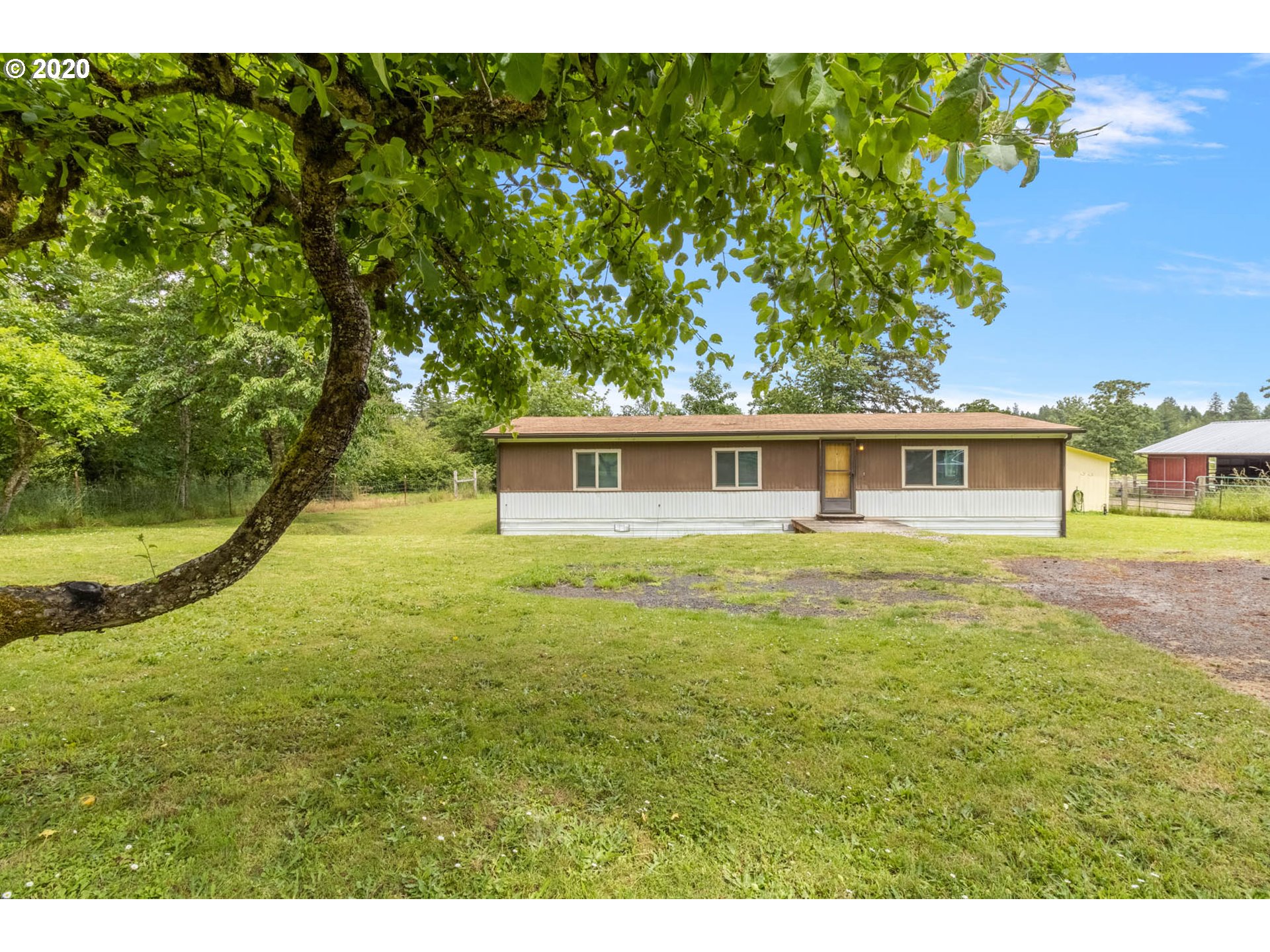 25172 Lamb Road Elmira, OR 97437 - Photo 2 of 32 Gallery Image 2