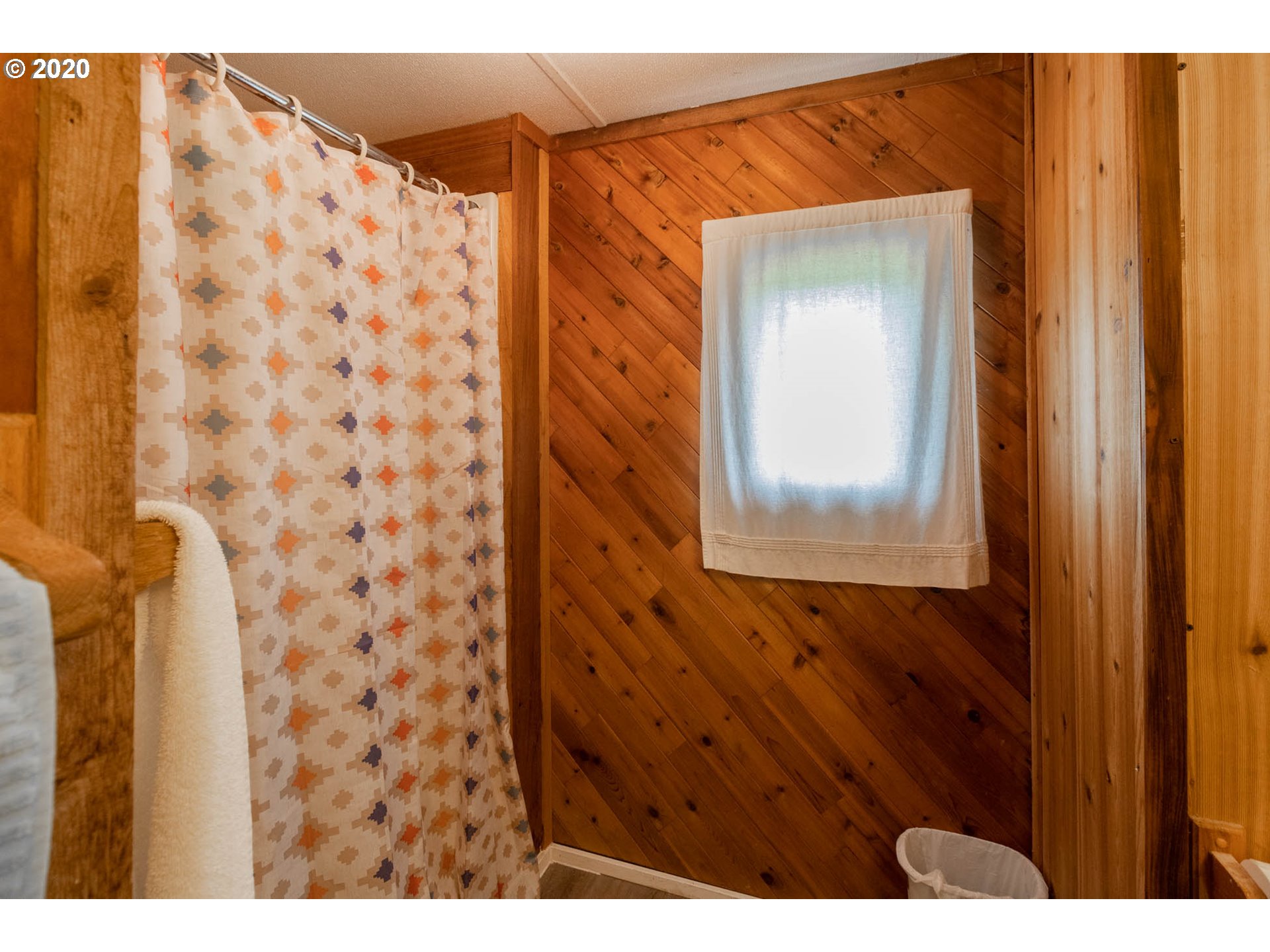 25172 Lamb Road Elmira, OR 97437 - Photo 13 of 32 Gallery Image 13