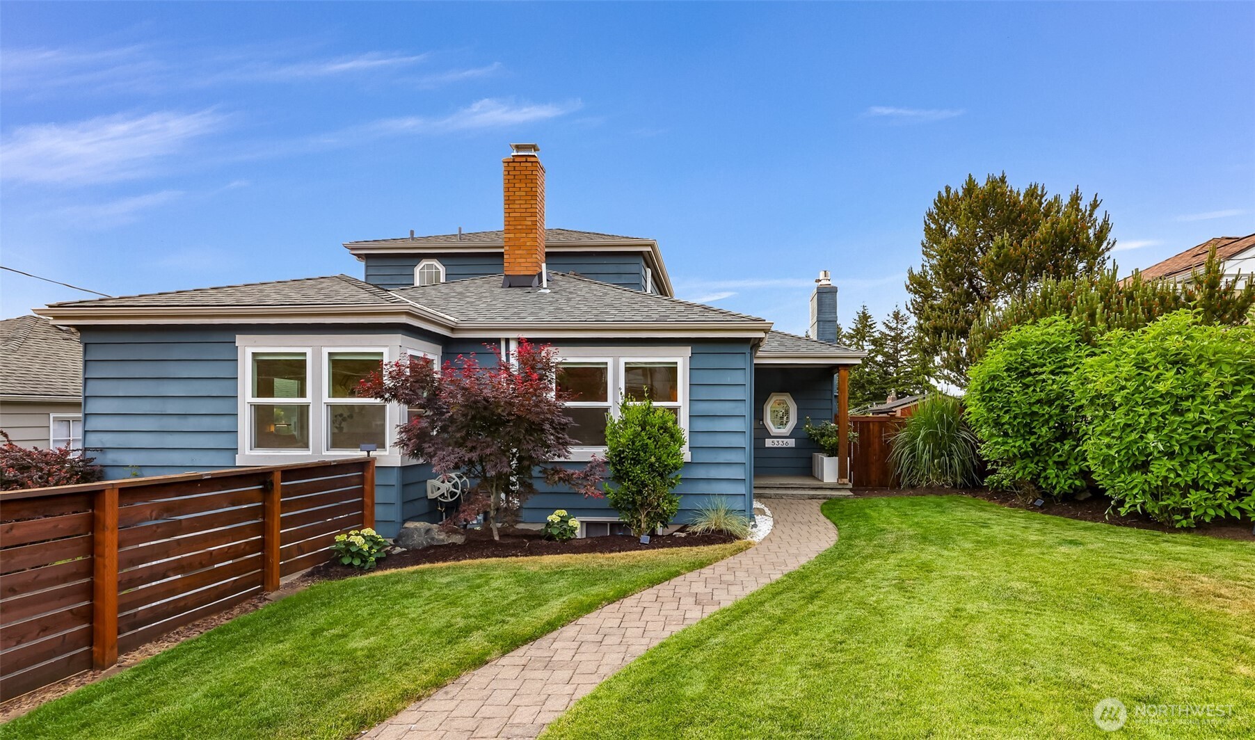 5336 Southwest Admiral Way Seattle, WA 98116 - Photo 1 of 36