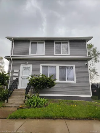 $700 | 43 West Charlotte Street, Unit 2, Ecorse, MI 48229