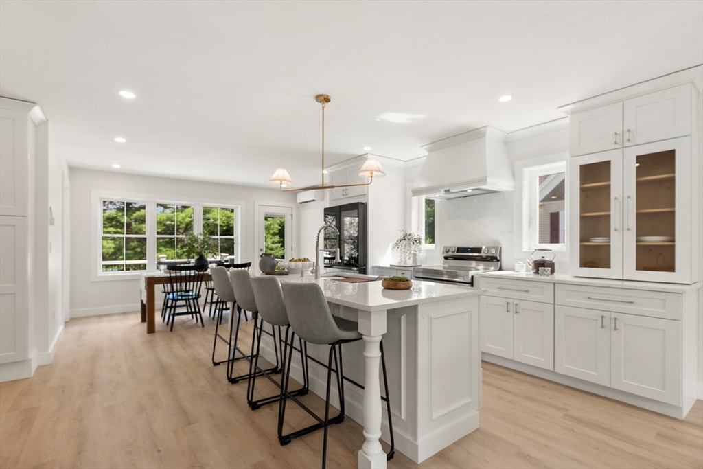 65 Dunstable Road Chelmsford, MA 01863 - Photo 10 of 40 Gallery Image 10