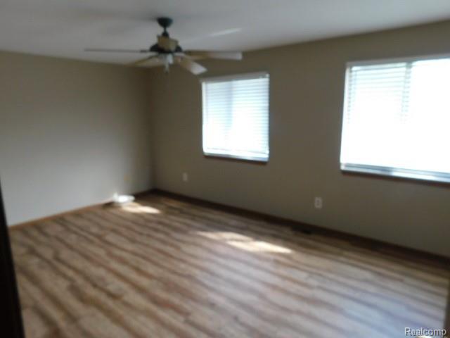 48576 Sugarbush Road, Unit 59 New Baltimore, MI 48047 - Photo 3 of 11