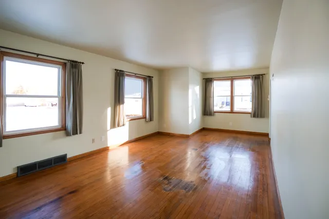 $224,000 | 1013 28th Street, Two Rivers, WI 54241