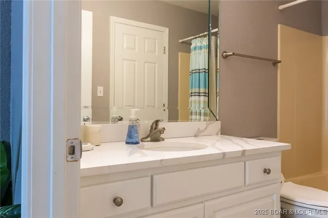 $320,000 | 46 Aqua Finn Drive, Unit 4A, Lake Ozark, MO 65049