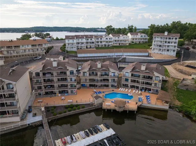 $320,000 | 46 Aqua Finn Drive, Unit 4A, Lake Ozark, MO 65049