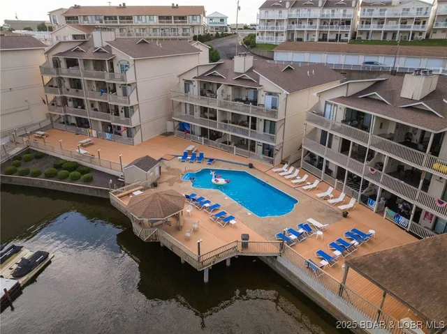 $320,000 | 46 Aqua Finn Drive, Unit 4A, Lake Ozark, MO 65049