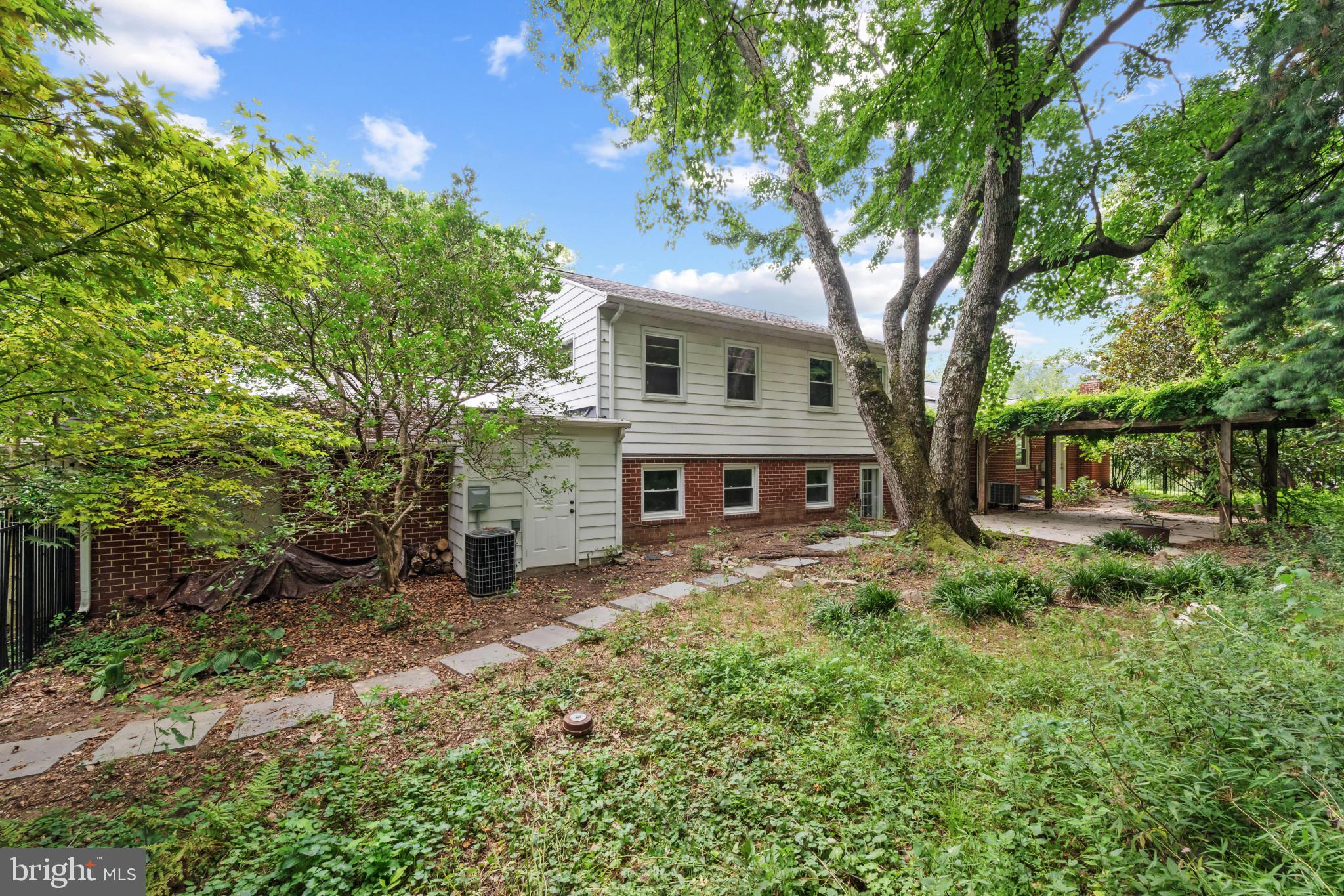 804 Huntsman Road Baltimore, MD 21286 - Photo 31 of 41 Back of the home