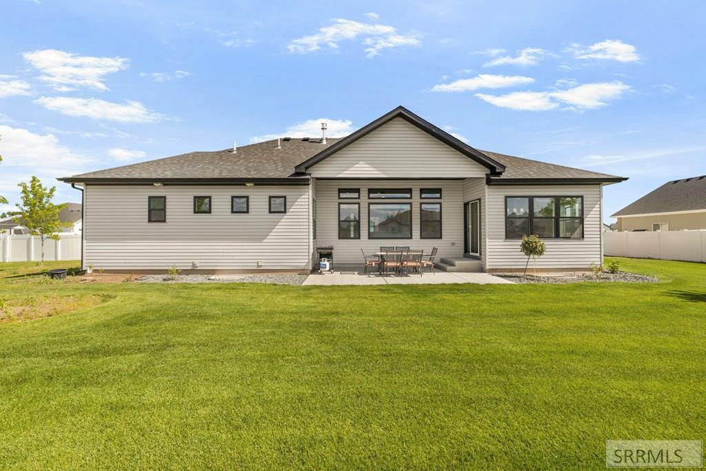 3042 Lin Road Idaho Falls, ID 83401 - Photo 59 of 68 Back Exterior